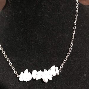 Howlite Crystal bar necklace